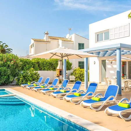 Ona Villa